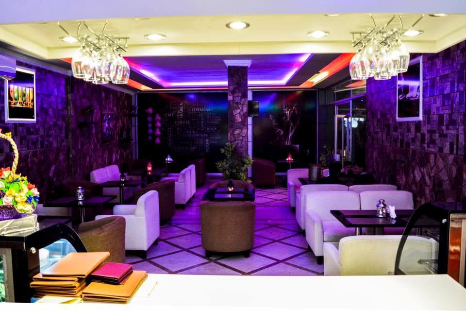 Triple One Hotel Suites Абботтабад Экстерьер фото